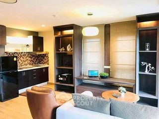 For rent 2 bedrooms condo in Phra Khanong, Bangkok