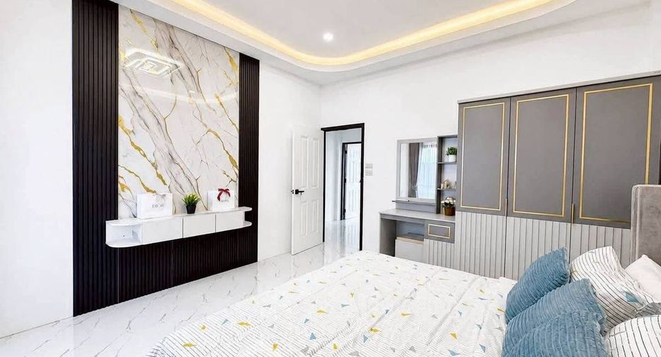 For rent 3 bedrooms townhouse in East Pattaya, Pattaya