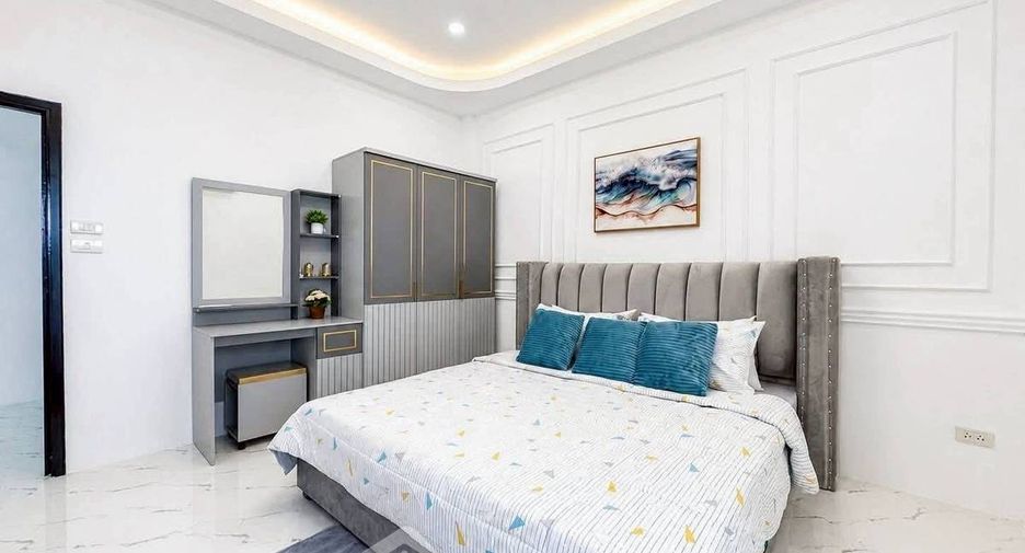 For rent 3 bedrooms townhouse in East Pattaya, Pattaya