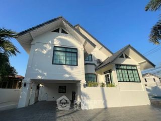 For rent 4 bedrooms house in Bang Lamung, Chonburi