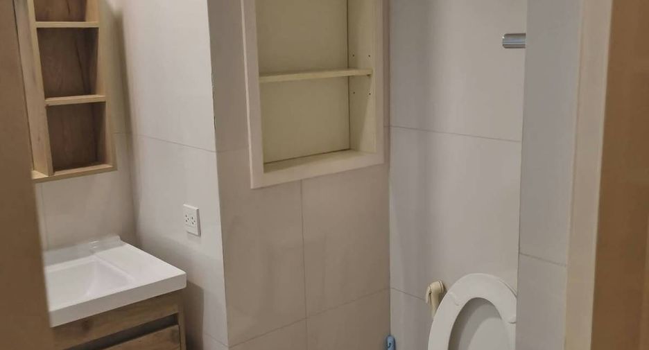 Wohnung zur Miete mit 1 Zimmer in Pathum Wan, Bangkok