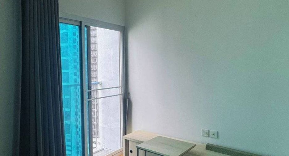 For rent 2 ベッドルーム condo in Huai Khwang, Bangkok