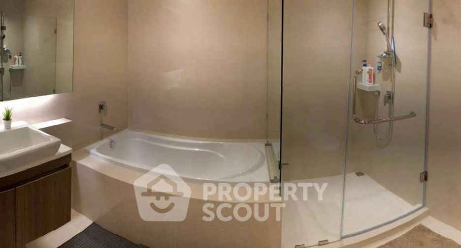 For rent 2 bedrooms condo in Khlong Toei, Bangkok