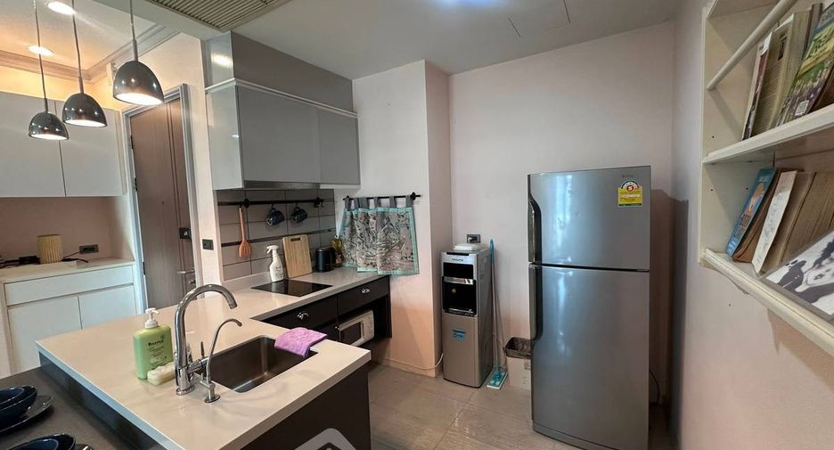 Condo en alquiler de 1 habitaciones en Khlong Toei, Bangkok