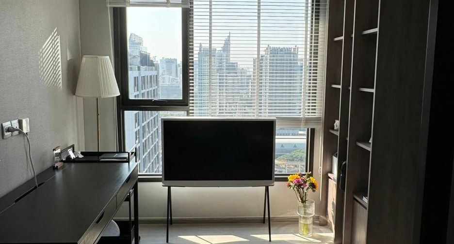 À louer 1 chambre condo à Huai Khwang, Bangkok