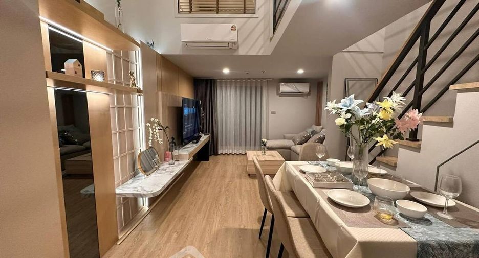 For rent 2 bedrooms condo in Bang Rak, Bangkok