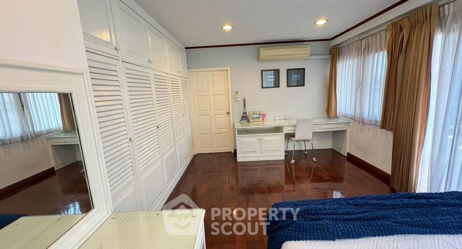 Condo en alquiler de 1 habitaciones en Khlong Toei, Bangkok