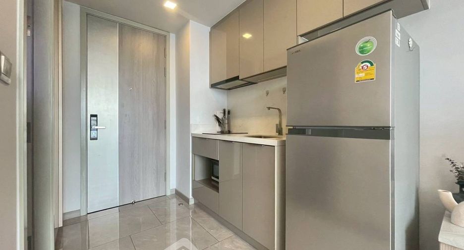 Condo en alquiler de 1 habitaciones en Huai Khwang, Bangkok