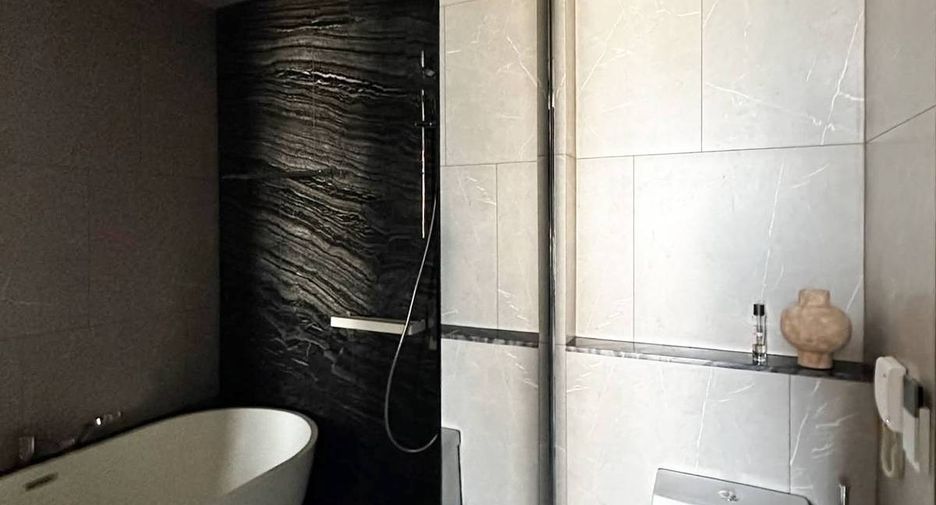 For rent 1 bed condo in Watthana, Bangkok