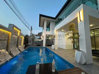 For Rent 5 Bedroom House In Bang Lamung, Chonburi