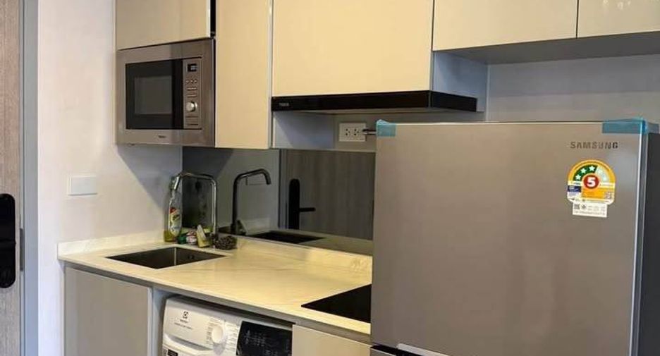 For rent 1 bed condo in Huai Khwang, Bangkok