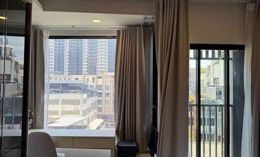 For rent 1 bed condo in Huai Khwang, Bangkok