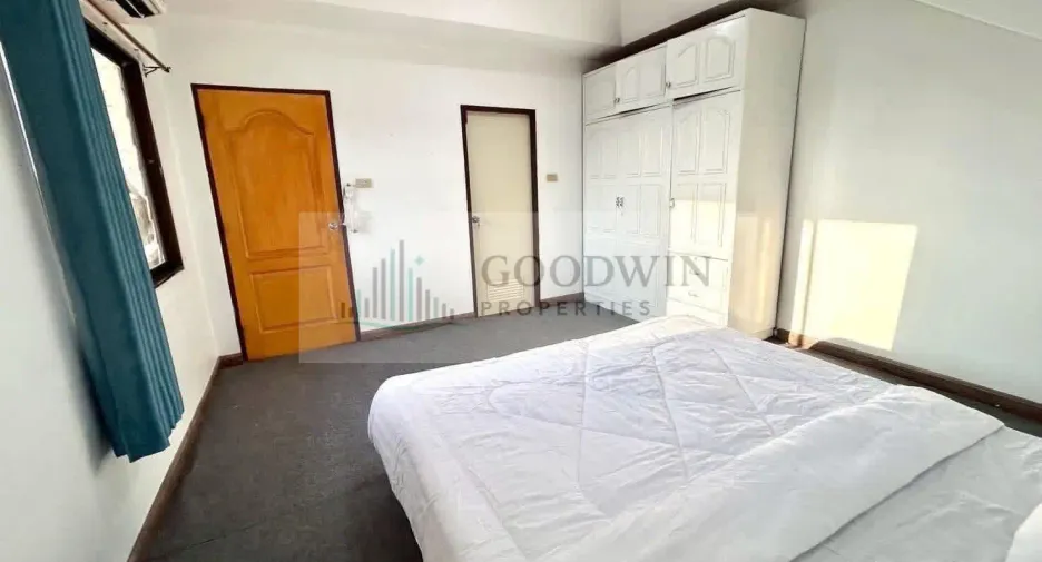 For rent 4 bedrooms house in Jomtien, Pattaya