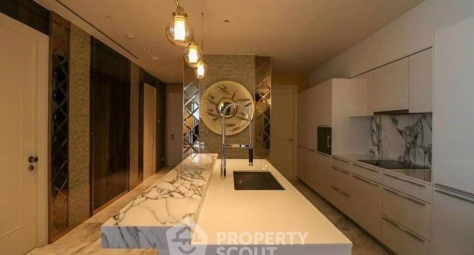 For rent 3 bedrooms condo in Bang Kho Laem, Bangkok