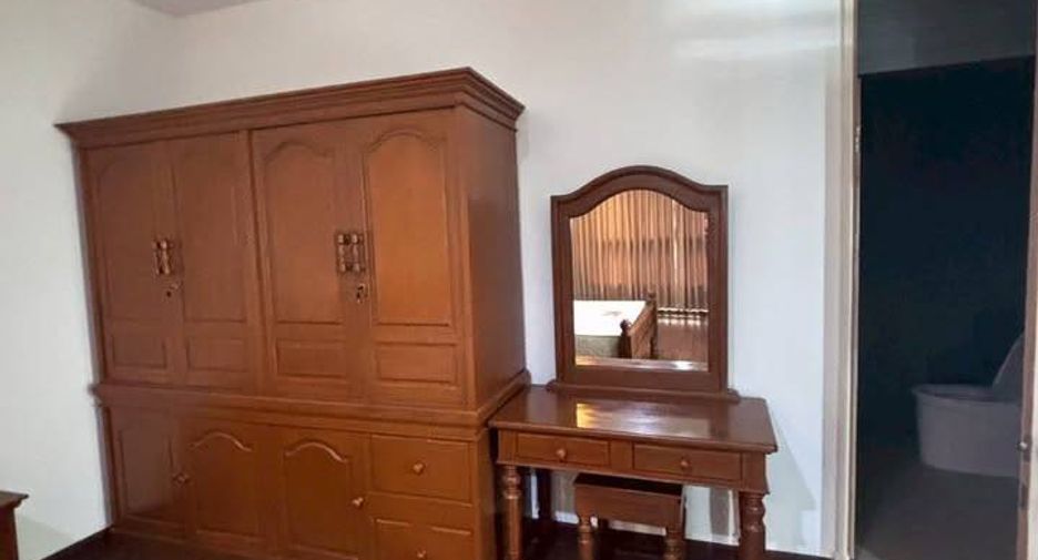 For rent 1 bed condo in Ratchathewi, Bangkok
