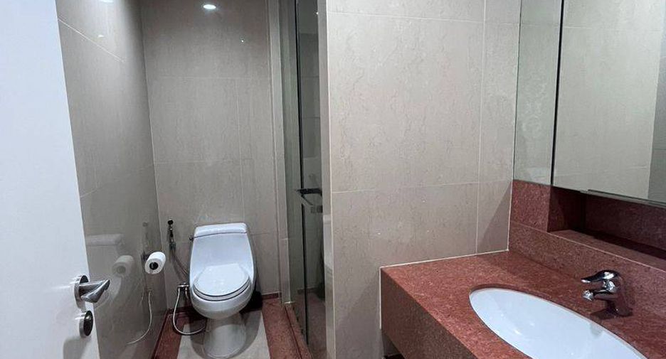 Аренда 3 спальни кондо в Патхум Щан, Бангкок
