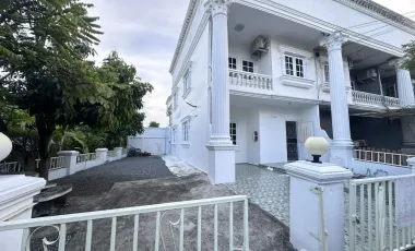 Casa adosada en venta de 3 habitaciones en Prawet, Bangkok