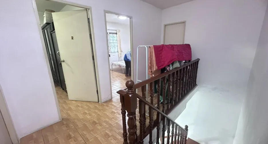 Casa adosada en venta de 3 habitaciones en Prawet, Bangkok