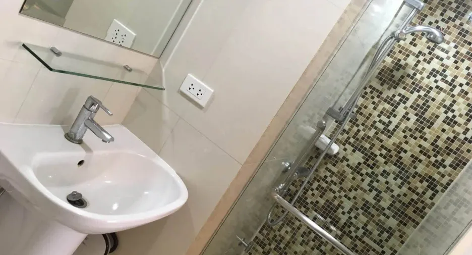For rent 2 ベッドルーム condo in Watthana, Bangkok