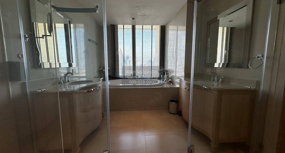 Condo en alquiler de 3 habitaciones en Sathon, Bangkok