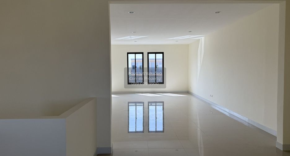 出租 3 卧室 联排别墅 在 Bang Phli, Samut Prakan