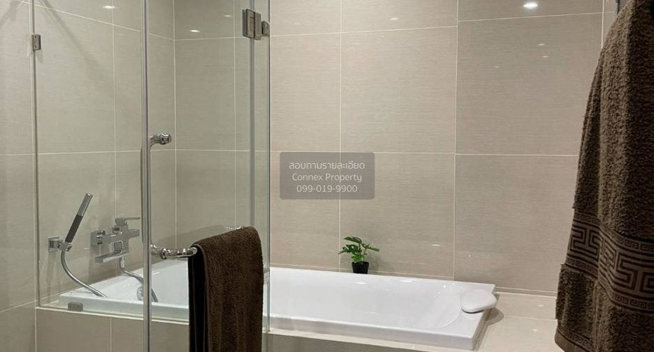 For rent 2 bedrooms condo in Bang Na, Bangkok