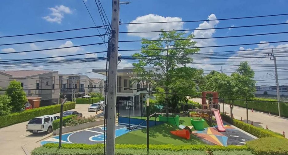 Casa adosada en alquiler de 3 habitaciones en Bang Bua Thong, Nonthaburi