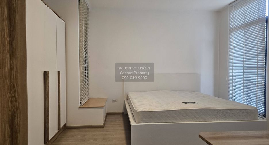 For rent 3 bedrooms townhouse in Bang Phli, Samut Prakan