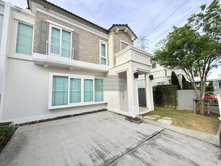 出租 3 卧室 独立屋 在 Prawet, 曼谷