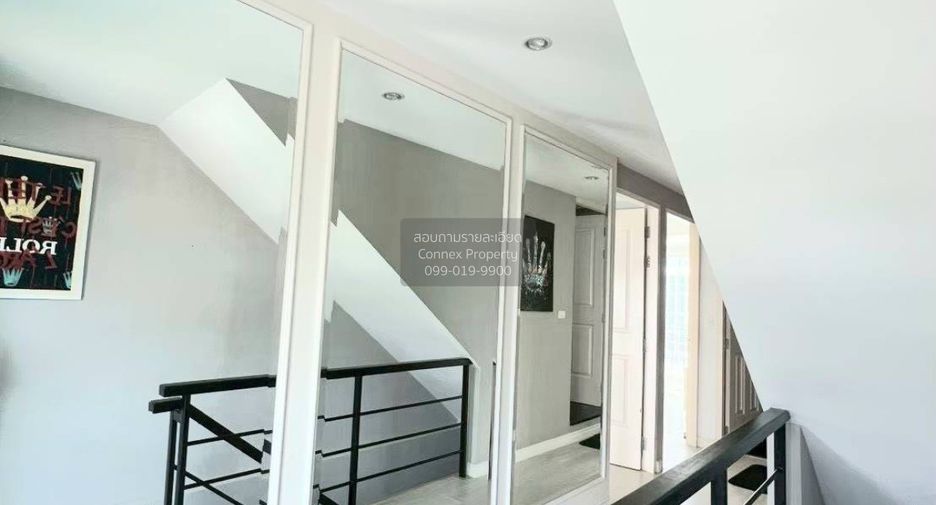 Reihenhaus zur Miete mit 3 Zimmer in Bang Kapi, Bangkok