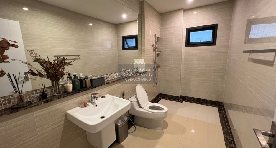 Casa en alquiler de 3 habitaciones en Prawet, Bangkok