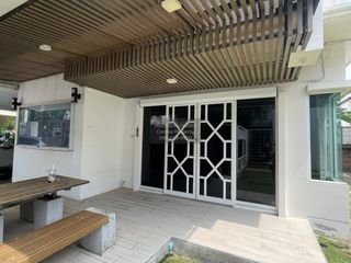 À louer 4 chambres maison à Mueang Samut Prakan, Samut Prakan