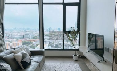 À louer 3 chambres condo à Ratchathewi, Bangkok