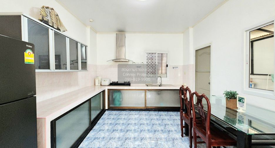 For rent 5 ベッドルーム house in Bang Bua Thong, Nonthaburi