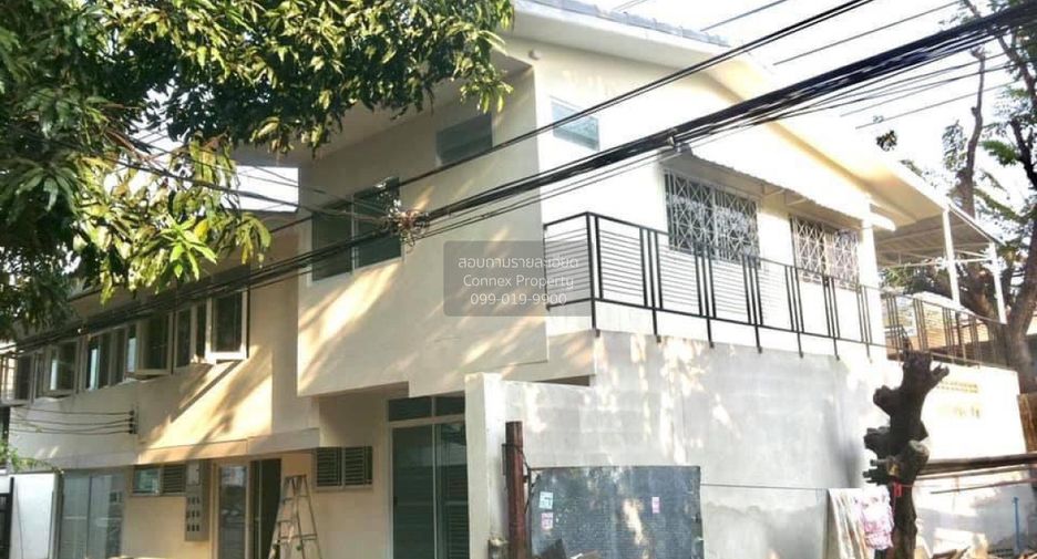 Casa adosada en alquiler de 6 habitaciones en Bang Sue, Bangkok