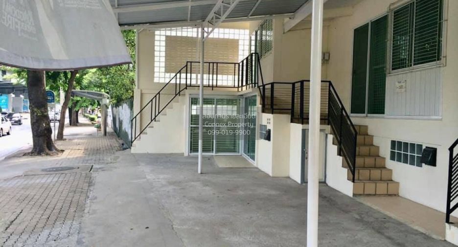 Casa adosada en alquiler de 6 habitaciones en Bang Sue, Bangkok