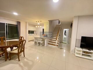 For rent 4 ベッドルーム house in Prawet, Bangkok