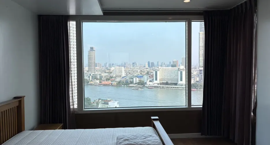 Condo en alquiler de 3 habitaciones en Bang Kho Laem, Bangkok