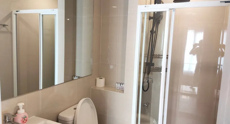 Condo en alquiler de 2 habitaciones en Khlong Toei, Bangkok