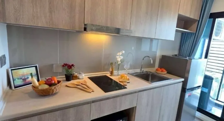 Condo en alquiler de 1 habitaciones en Khlong Toei, Bangkok