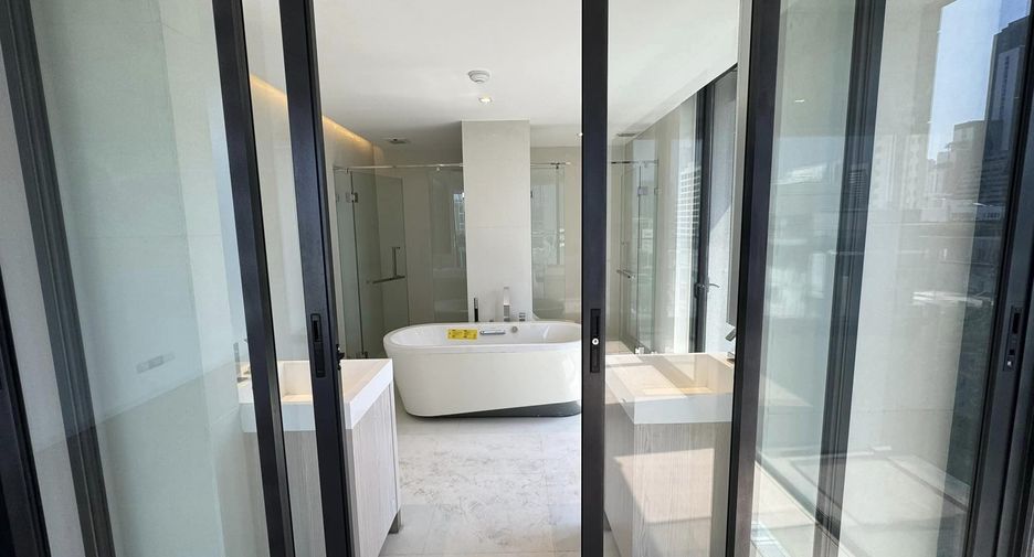 Wohnung zum Kauf mit 3 Zimmer in Watthana, Bangkok