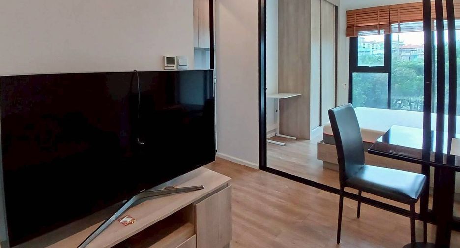 Condo en alquiler de 1 habitaciones en Khlong Toei, Bangkok