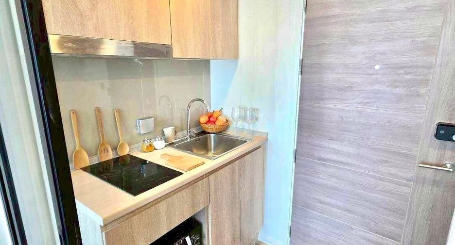 Condo en alquiler de 1 habitaciones en Khlong Toei, Bangkok