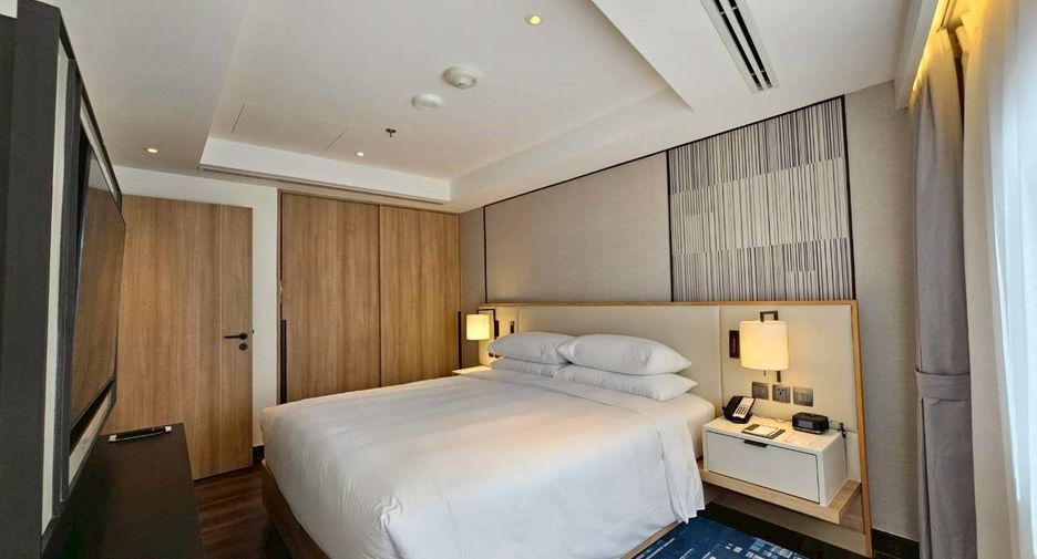 For rent 1 bed condo in Phra Khanong, Bangkok