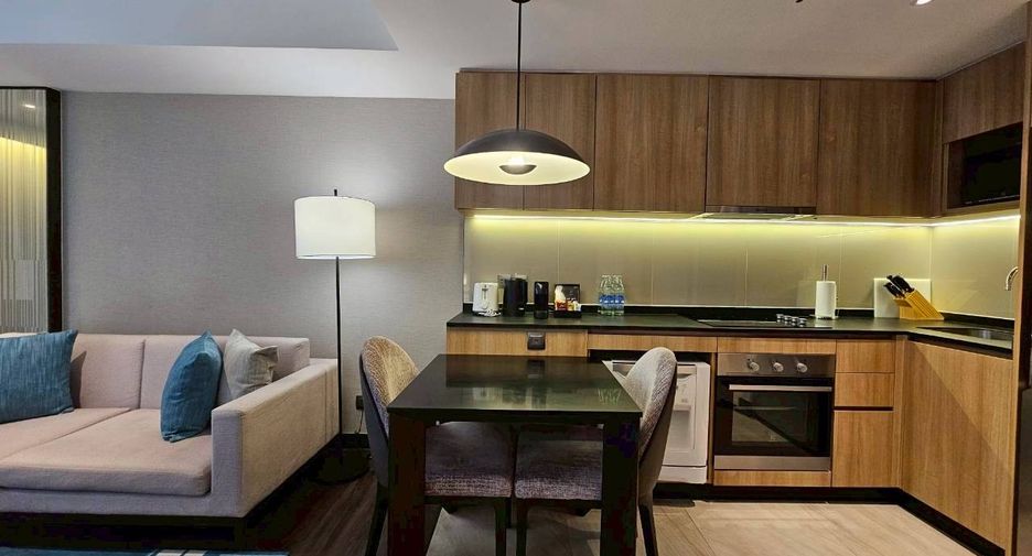For rent 1 bed condo in Phra Khanong, Bangkok