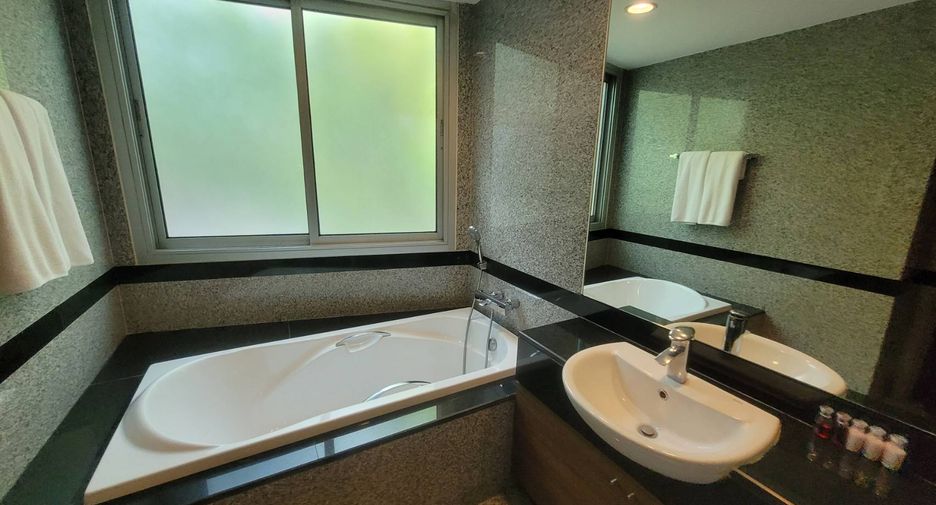 For rent 3 ベッドルーム condo in Watthana, Bangkok