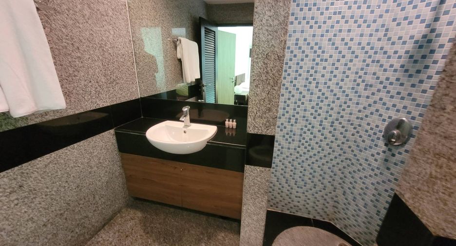 For rent 3 ベッドルーム condo in Watthana, Bangkok