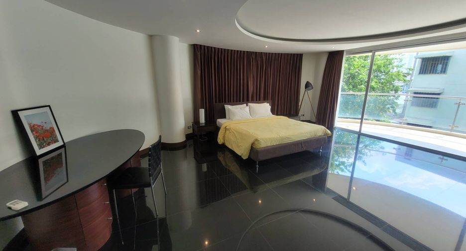For rent 3 ベッドルーム condo in Watthana, Bangkok
