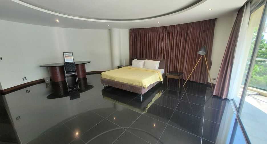 For rent 3 ベッドルーム condo in Watthana, Bangkok
