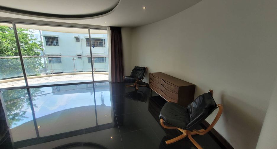 For rent 3 ベッドルーム condo in Watthana, Bangkok